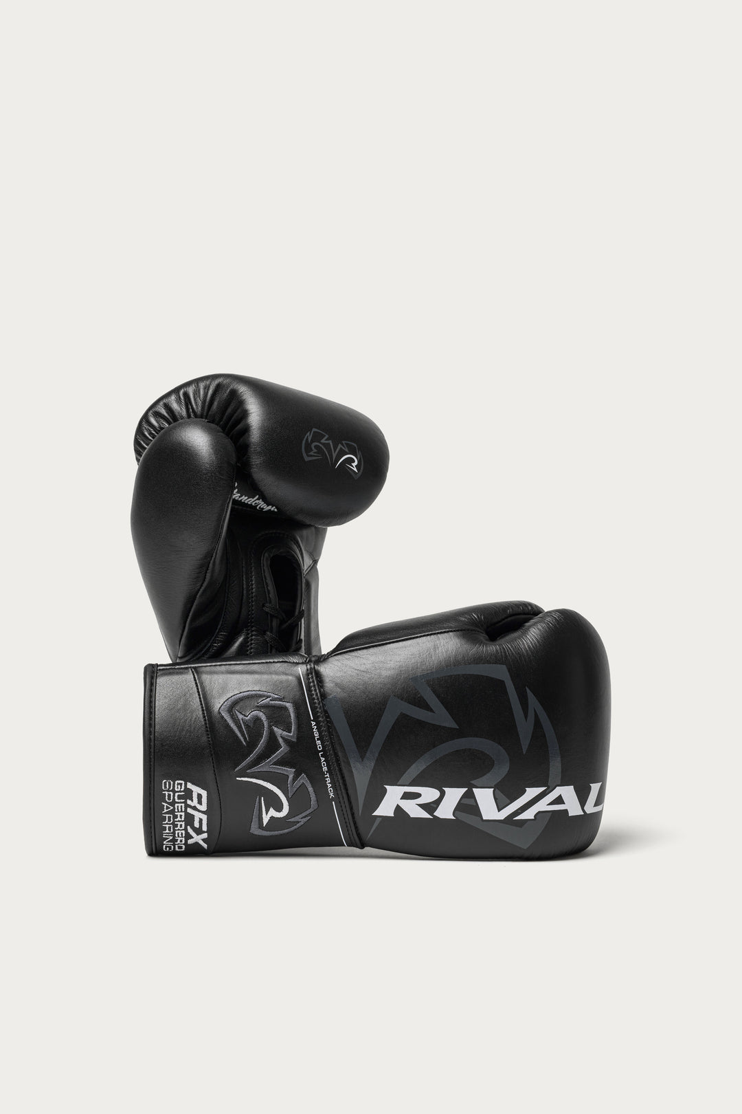 RIVAL RFX-GUERRERO スパーリング・グローブ 14oz RFX-Guerrero Sparring Gloves - HDE-F – Rival Boxing Gear Canada
